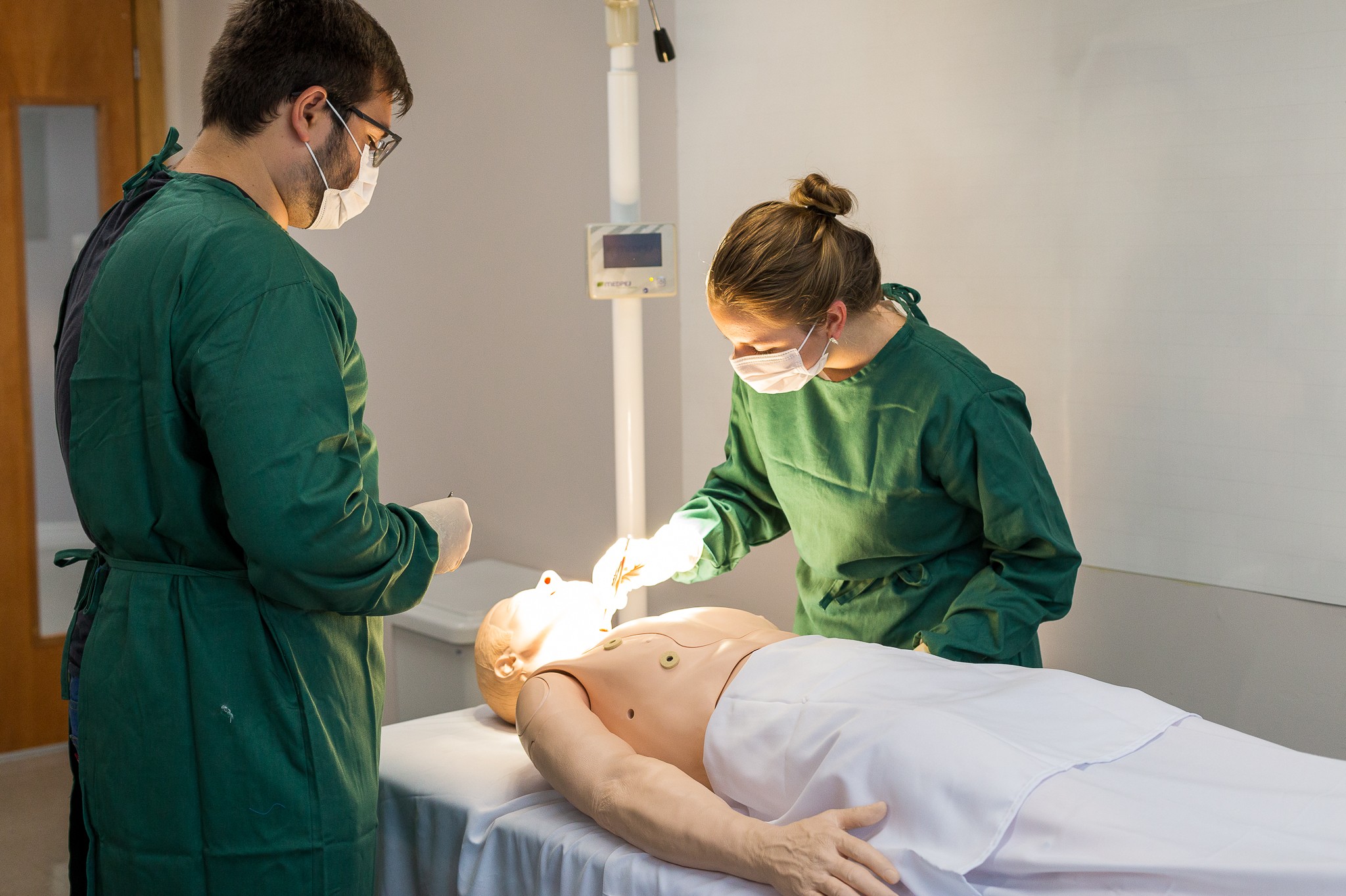 Dia do Médico: quanto custa cursar Medicina? Cursos passam de R$ 12 mil e podem chegar a R$ 15,7 mil; veja lista