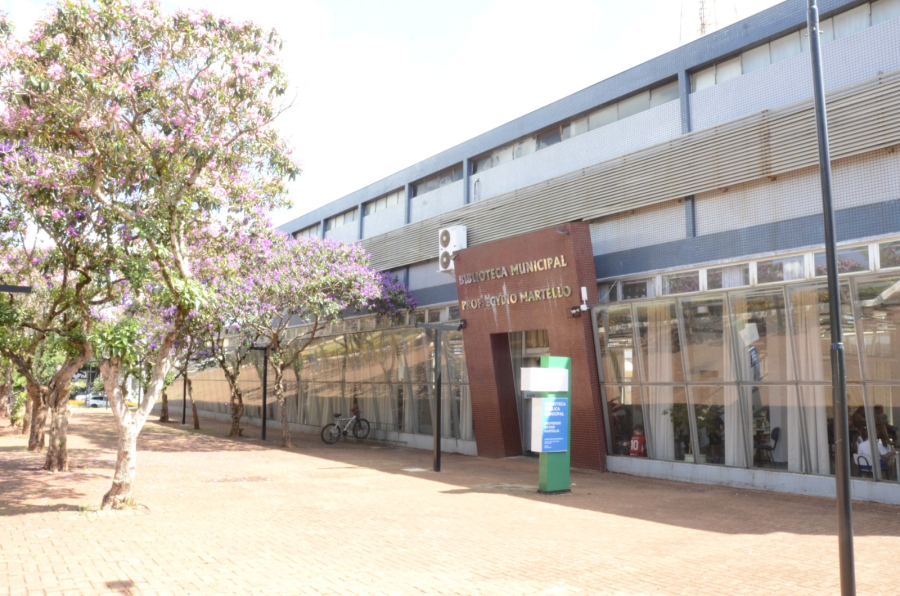 Bibliotecas de Campo Mourão facilitam o acesso da população à leitura
