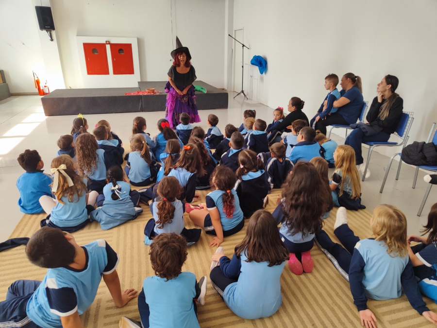 Evento “De Lobo a Lobato” leva literatura e diversão para crianças em Campo Mourão