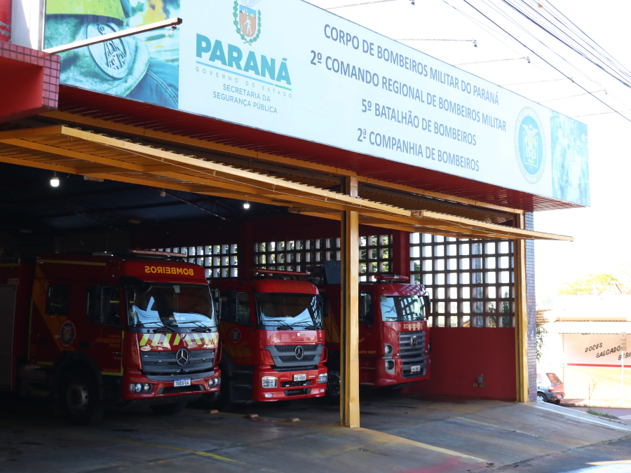 Corpo de Bombeiros realiza simulado de resgate em altura na Praça São José