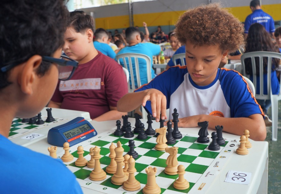 AMX divulga selecionados para aulas gratuitas de xadrez em Campo Mourão