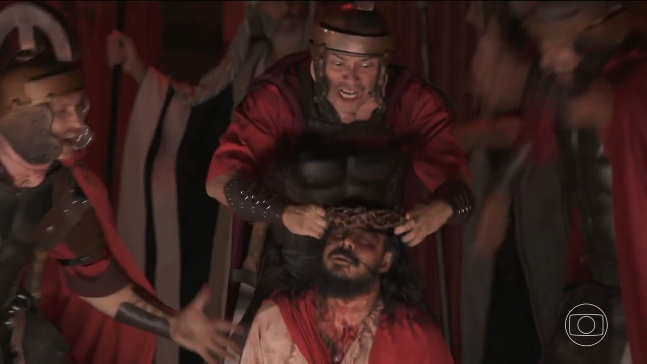 Auto de Páscoa de São José dos Campos mobiliza 2,3 mil voluntários e reúne multidão na Semana Santa