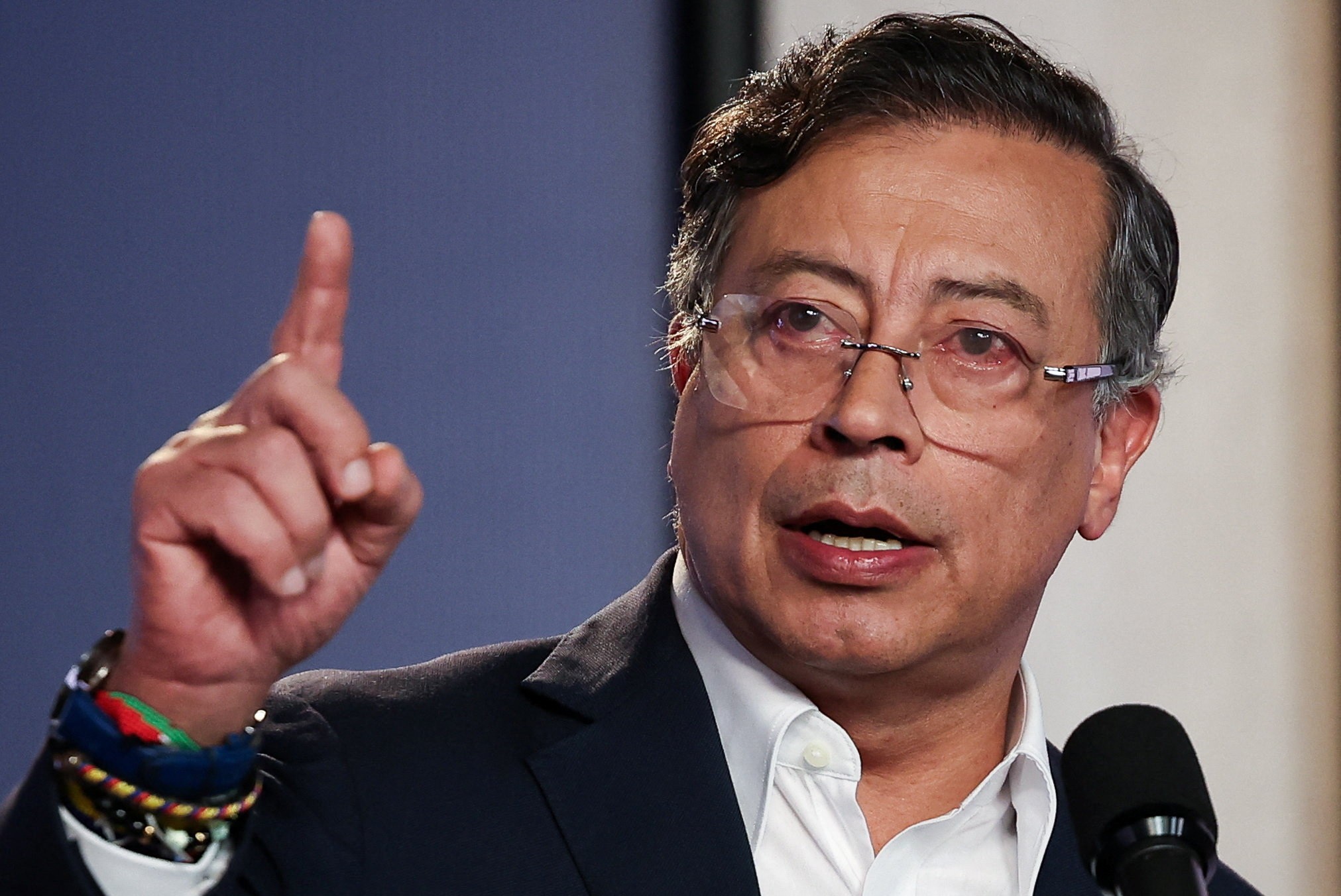Colômbia acusa Equador de 'interferência deliberada' na eleição presidencial em meio a disputa tarifária