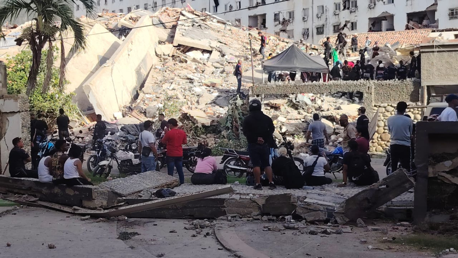 Terremoto deixa rastro de destruição na Venezuela e número de mortos ultrapassa 1,4 milTerremoto deixa rastro de destruição na Venezuela e número de mortos ultrapassa 1,4 mil